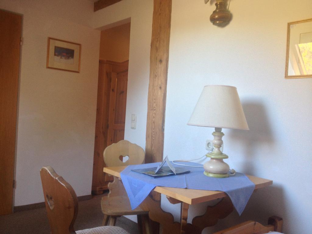 Gasthof Blaue Gams Ettal Pokoj fotografie